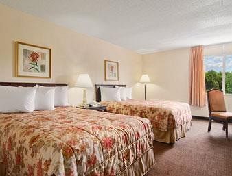Rodeway Inn Montgomery Exterior photo
